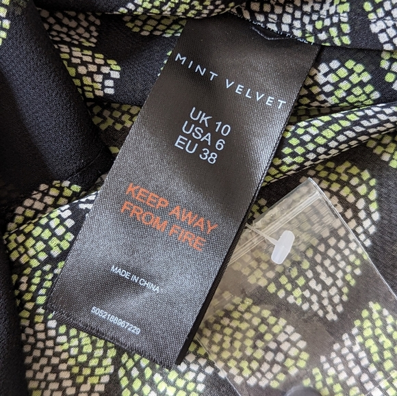 "Mint Velvet" sheer button-up shirt, size 6. - Picture 6 of 9